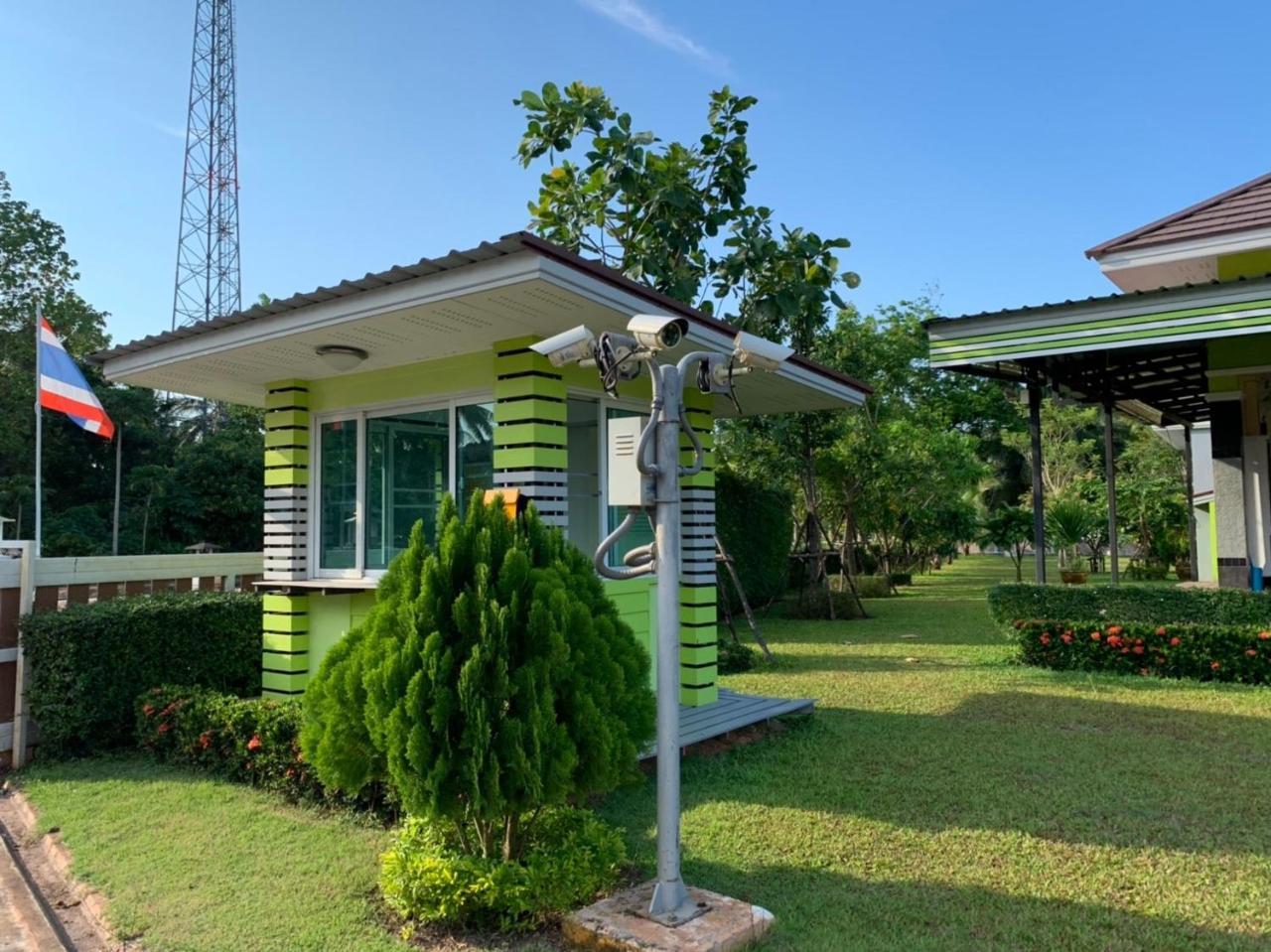 Aranya Resort Chumpon Extérieur photo